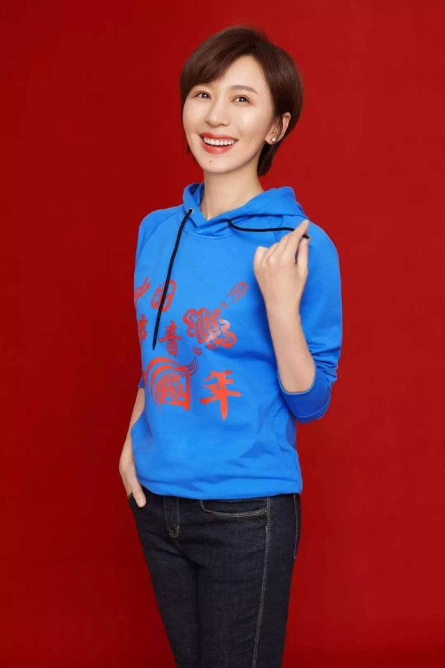 中央電視臺(tái)新聞直播間女主持人名單及照片，新聞直播間女主持人名單及照片2021