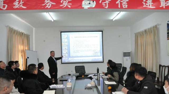 銷(xiāo)售團(tuán)隊(duì)取名字霸氣十足四字，銷(xiāo)售團(tuán)隊(duì)取名字霸氣十足男？