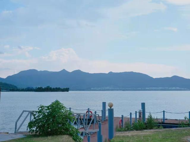 微博小程序怎么注冊登錄（QQ微博小程序）