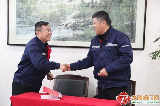 銷售總結(jié)怎么寫工作總結(jié)100字長篇，銷售工作總結(jié)100字精選？