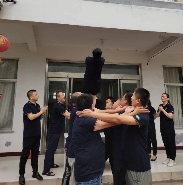 銷售隊名和口號大全霸氣圖片，銷售隊名口號大全霸氣十足16個字？