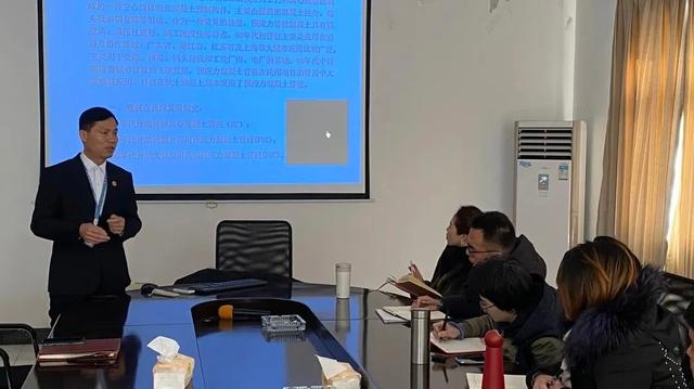 銷(xiāo)售團(tuán)隊(duì)取名字霸氣十足四字，銷(xiāo)售團(tuán)隊(duì)取名字霸氣十足男？