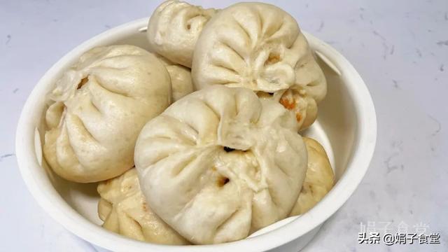 粉絲豆腐包的餡怎么做好吃又簡(jiǎn)單，粉絲豆腐包的餡怎么做好吃視頻？