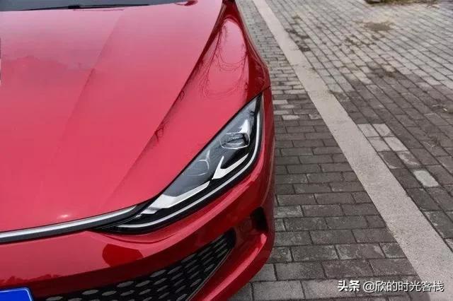 喜提新車朋友圈怎么發(fā)圖片，喜提新車朋友圈怎么發(fā)圖片呢？