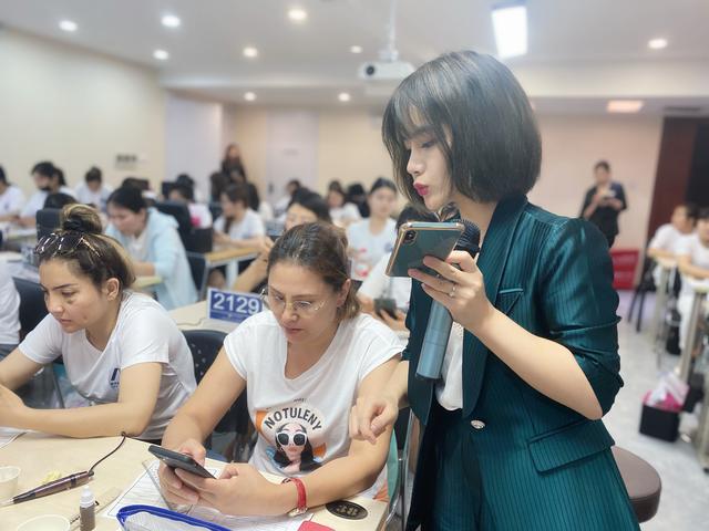 紋繡培訓(xùn)多少錢(qián)（紋繡培訓(xùn)要多少錢(qián)）
