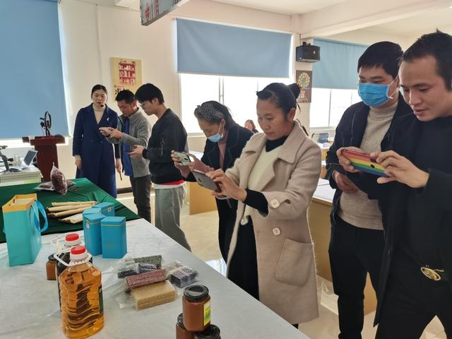 短視頻運營帶貨賺錢是真的嗎，學做直播帶貨？
