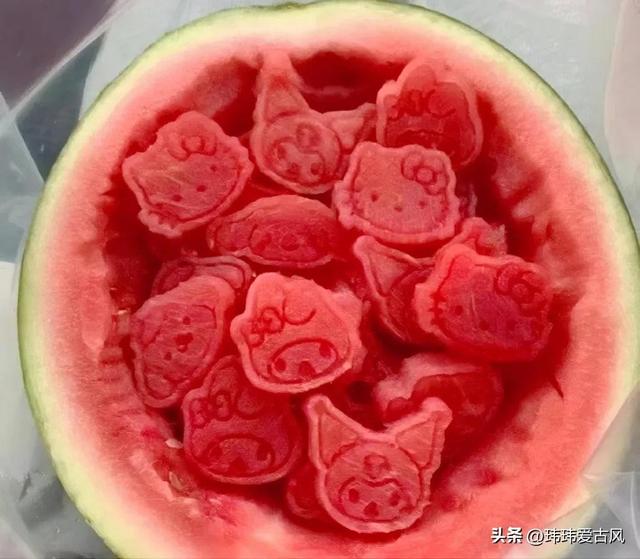 發(fā)朋友圈曬西瓜說說，西瓜甜不甜分享心情？
